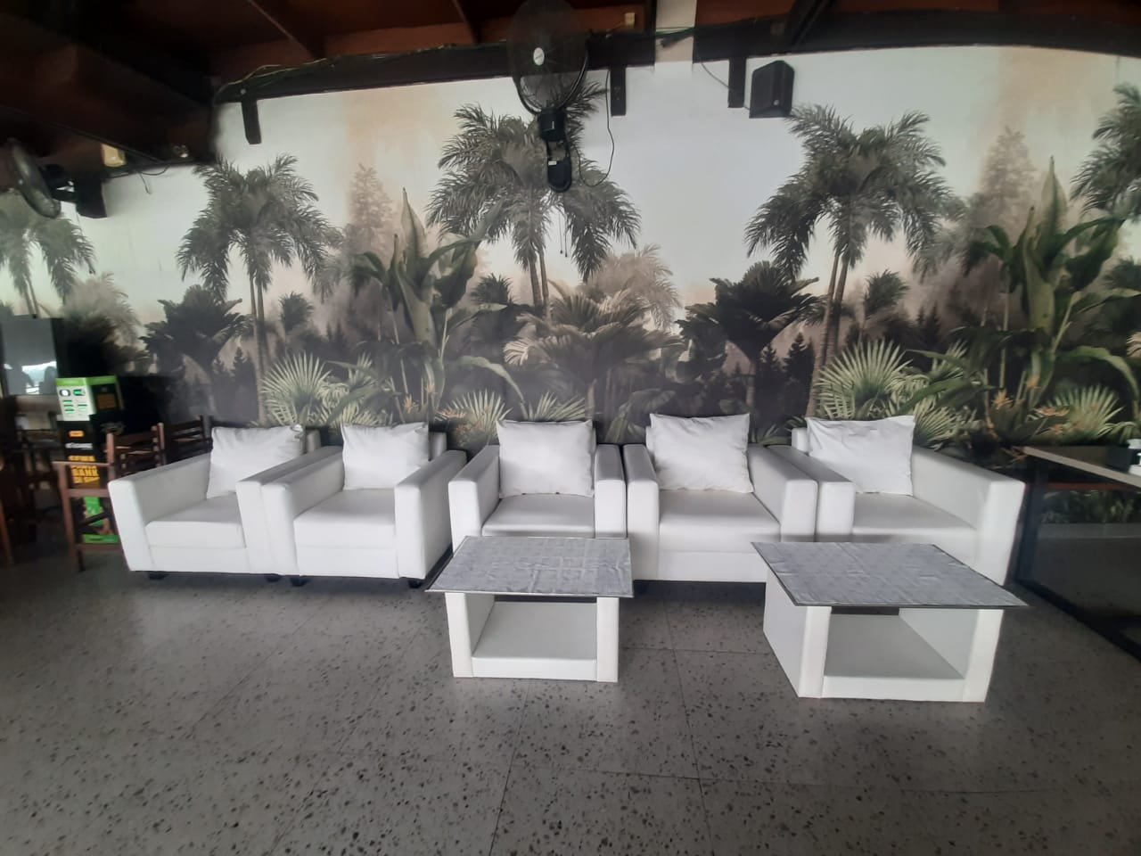 Sewa Sofa Sekitar di Hall Margo City Mall – Beji Depok Jaminan Kualitas 2025