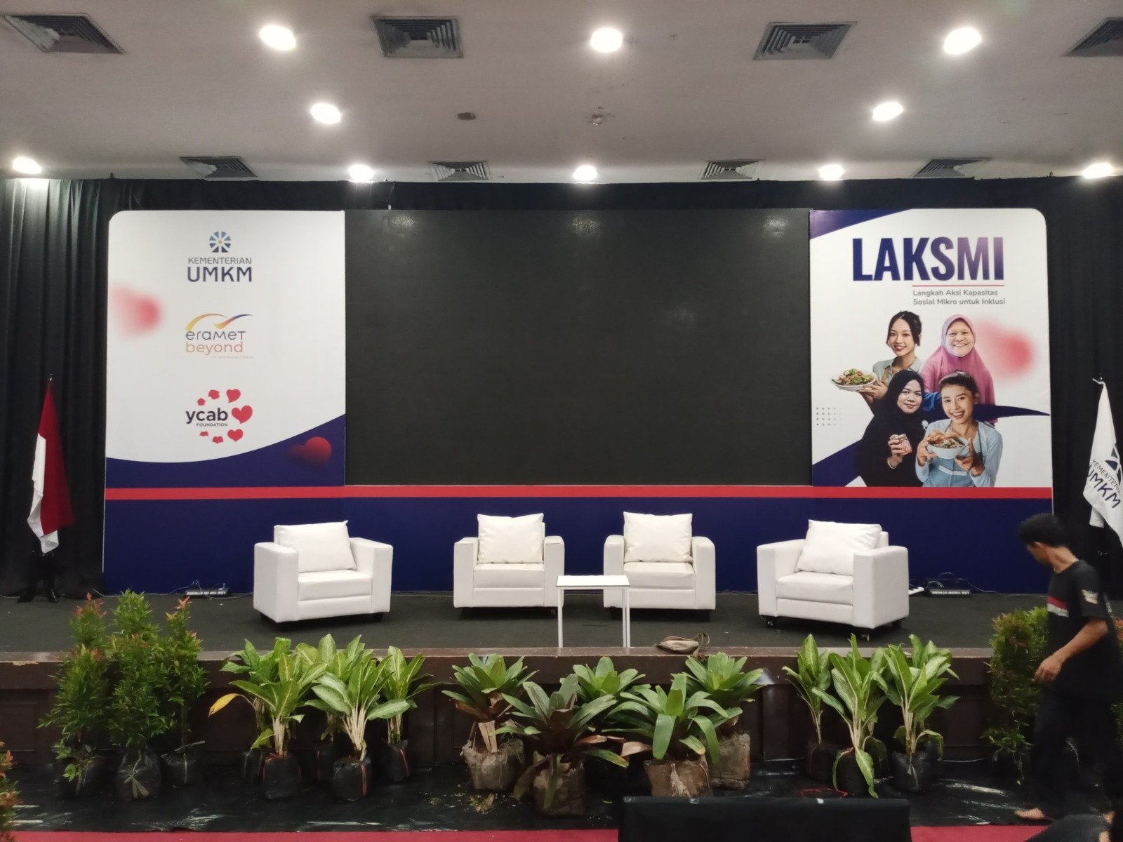 Sewa Sofa di Kebon Jeruk Jakarta Barat? Jaminan Kualitas Terbaik di Tahun 2025!