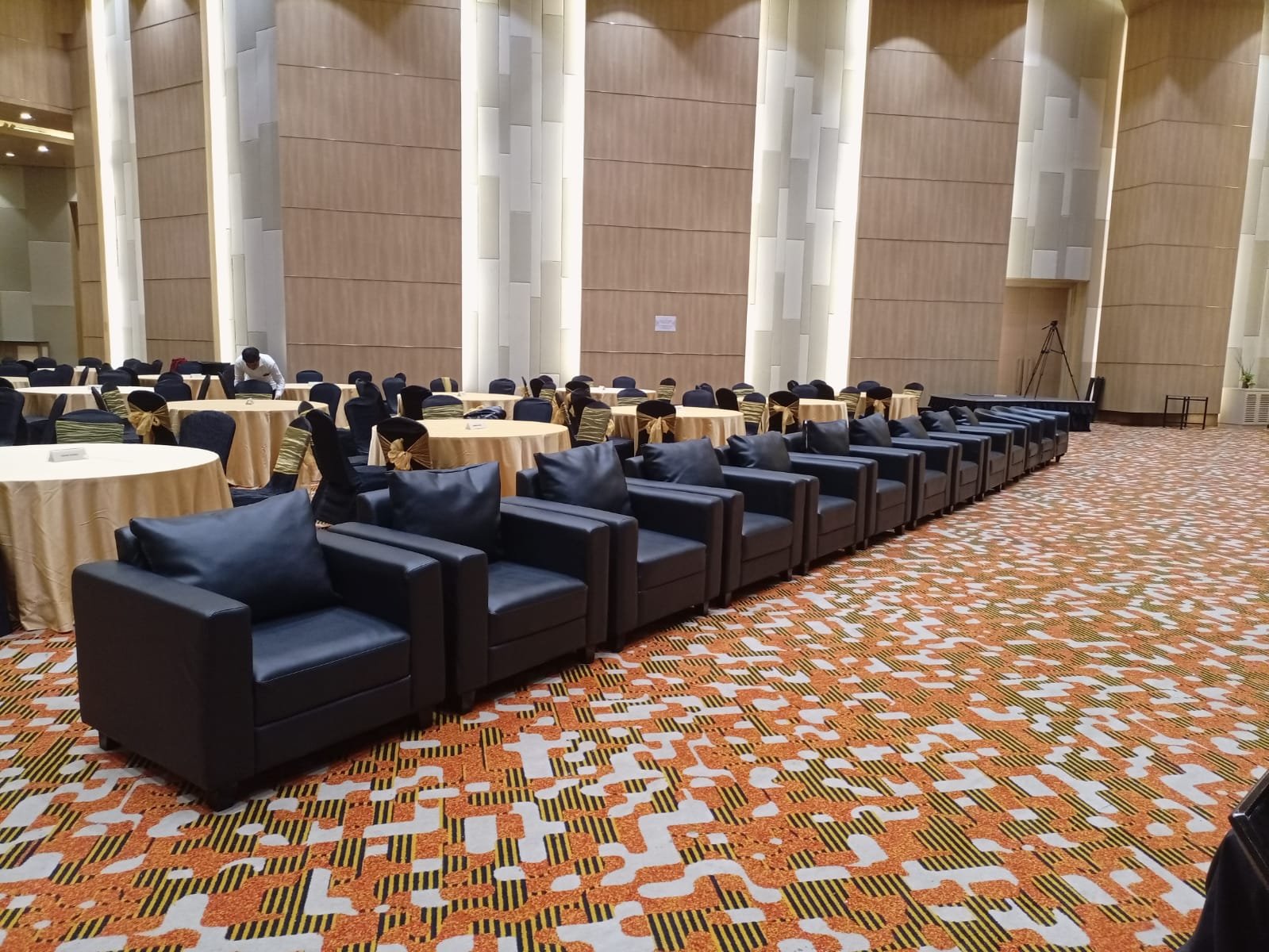Sewa Sofa Sekitar di Aston Imperial Bekasi Hotel & Conference Center Jaminan Kualitas 2025