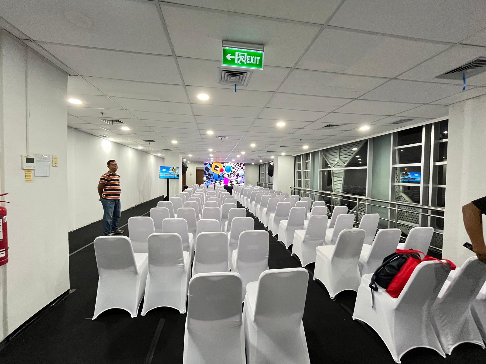 Sewa Kursi di Villa & Resort Puncak Bogor – Rental Jabodetabek