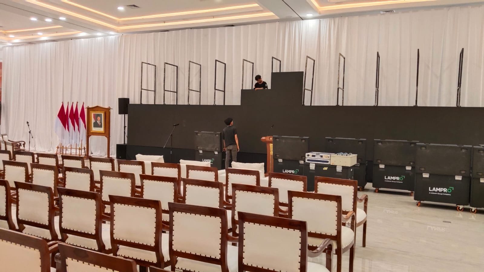 Sewa Kursi di Taman Sari Jakarta Barat – Rental Jabodetabek