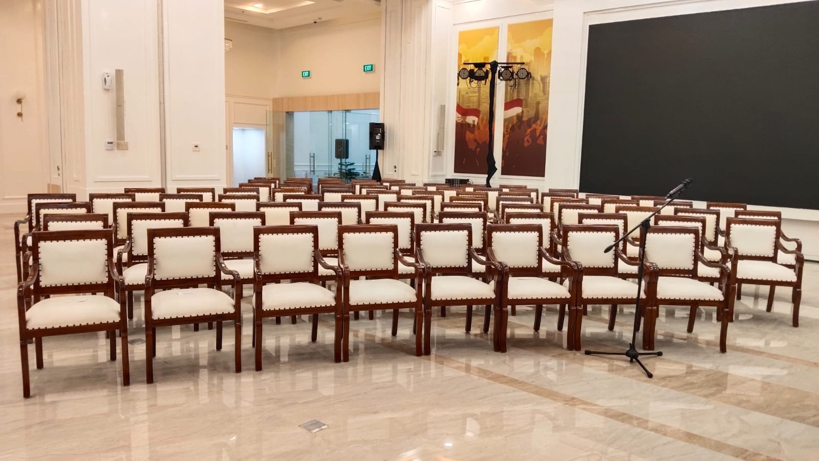 Sewa Kursi di Grogol Petamburan Jakarta Barat – Rental Jabodetabek