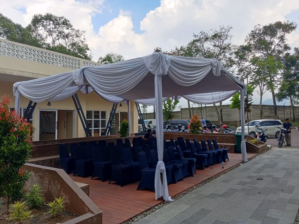 Sewa Kursi di Cakung Jakarta Timur – Rental Jabodetabek