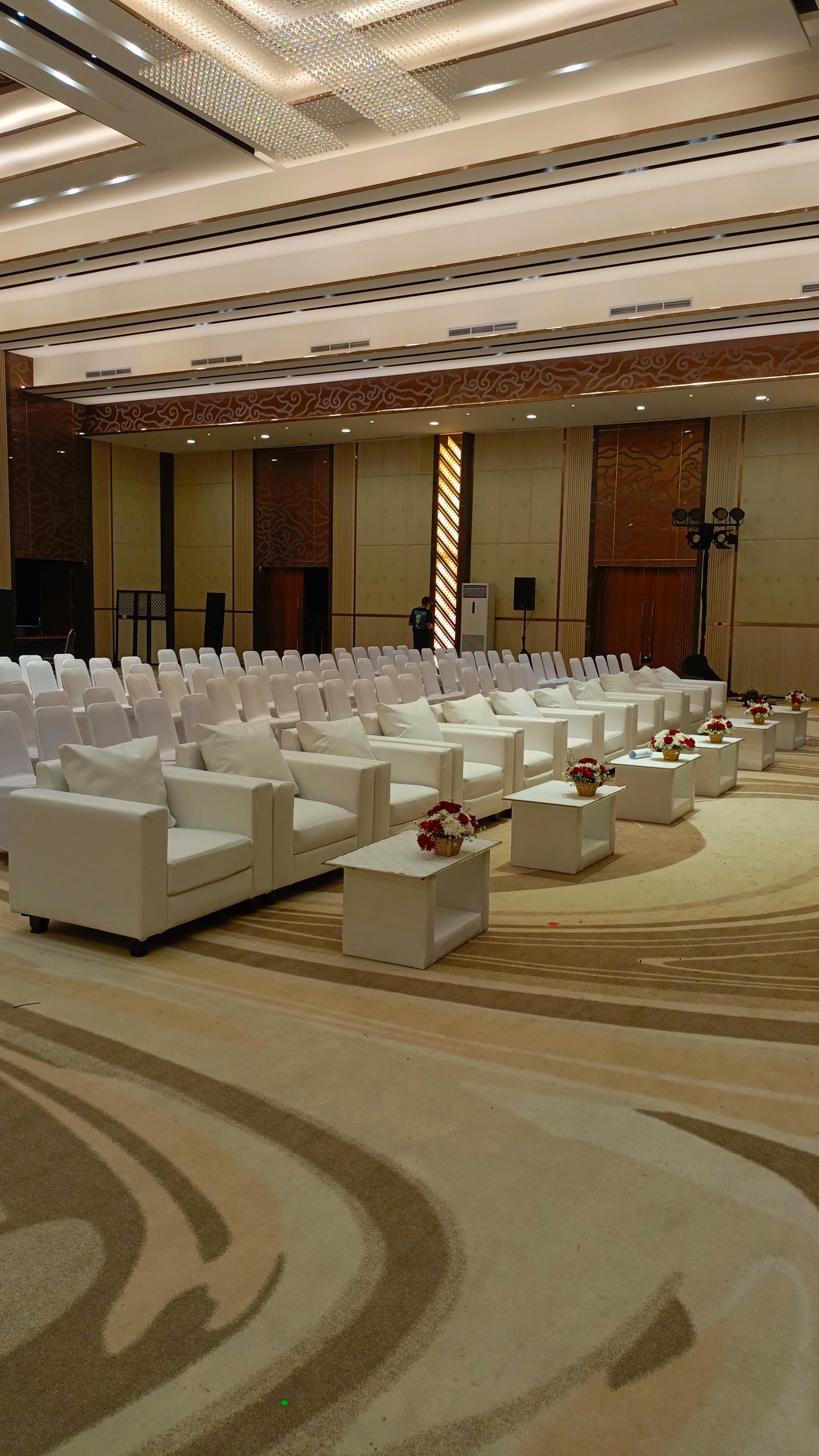 Sewa Kursi di Periuk Tangerang – Rental Jabodetabek