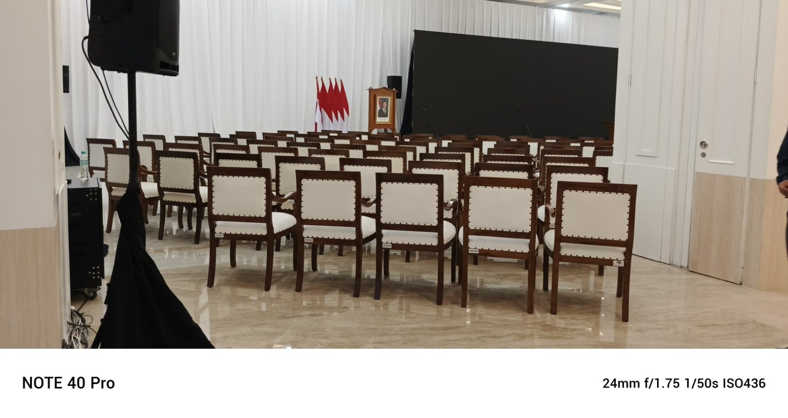 Sewa Kursi di AEON Mall BSD City – Tangerang Selatan | Rental Jabodetabek