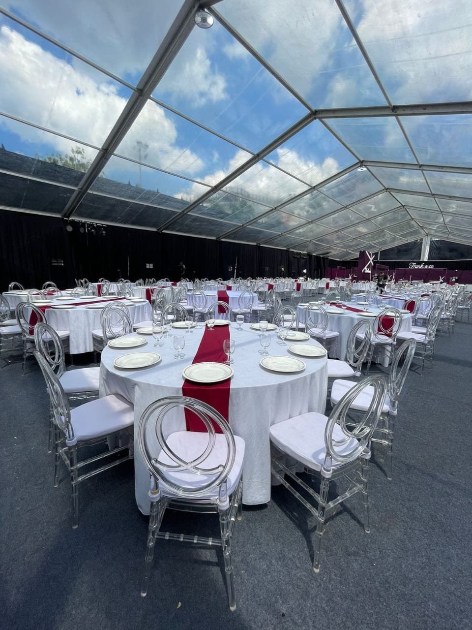 Sewa Kursi di Jakarta Fashion Week (JFW) – Jakarta Pusat | Rental Jabodetabek