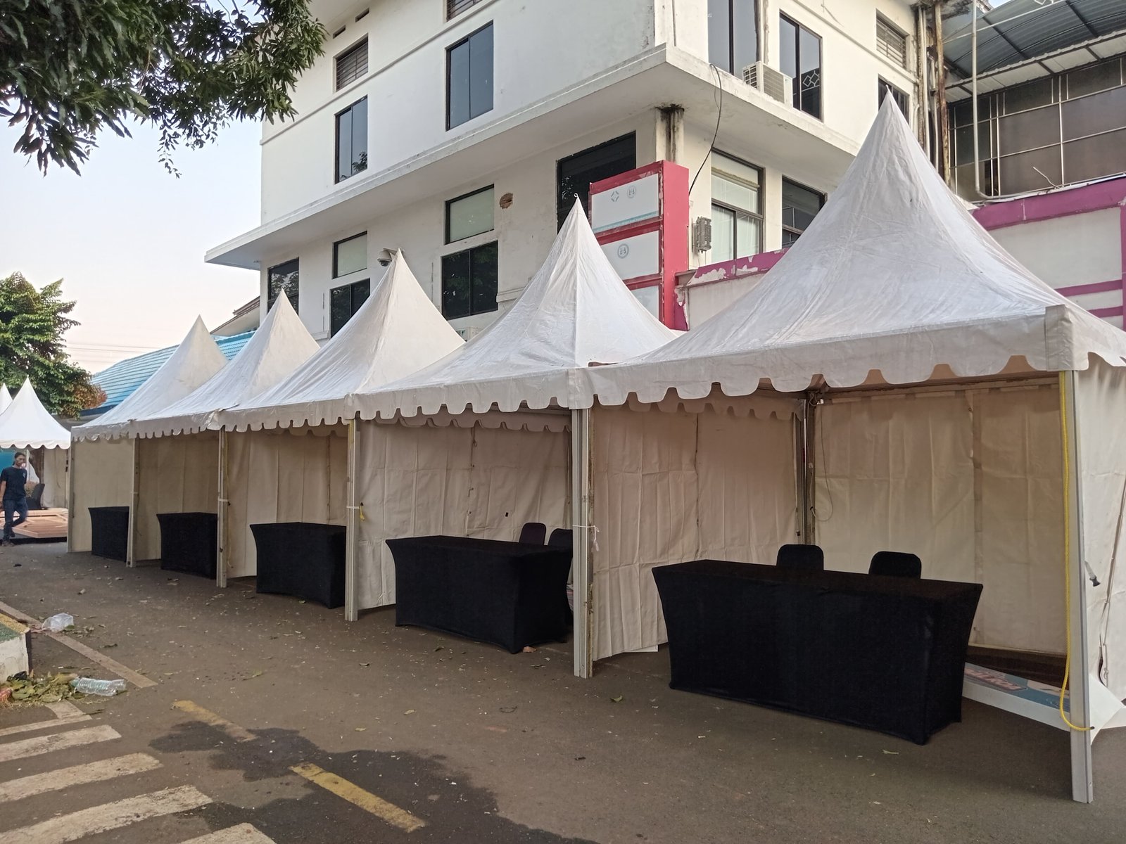 Sewa Tenda di Tapos Depok | Rental Jabodetabek by Gaharu Production