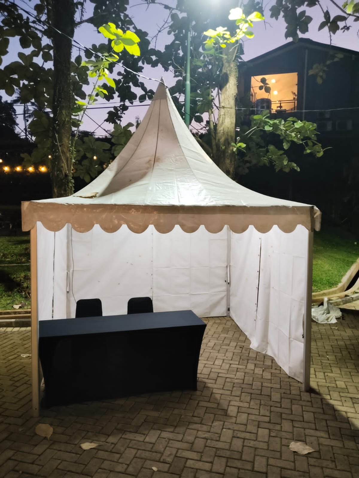 Sewa Tenda di Gedung Sapta Pesona (Kemenparekraf) – Jakarta Pusat | Rental Jabodetabek by Gaharu Production