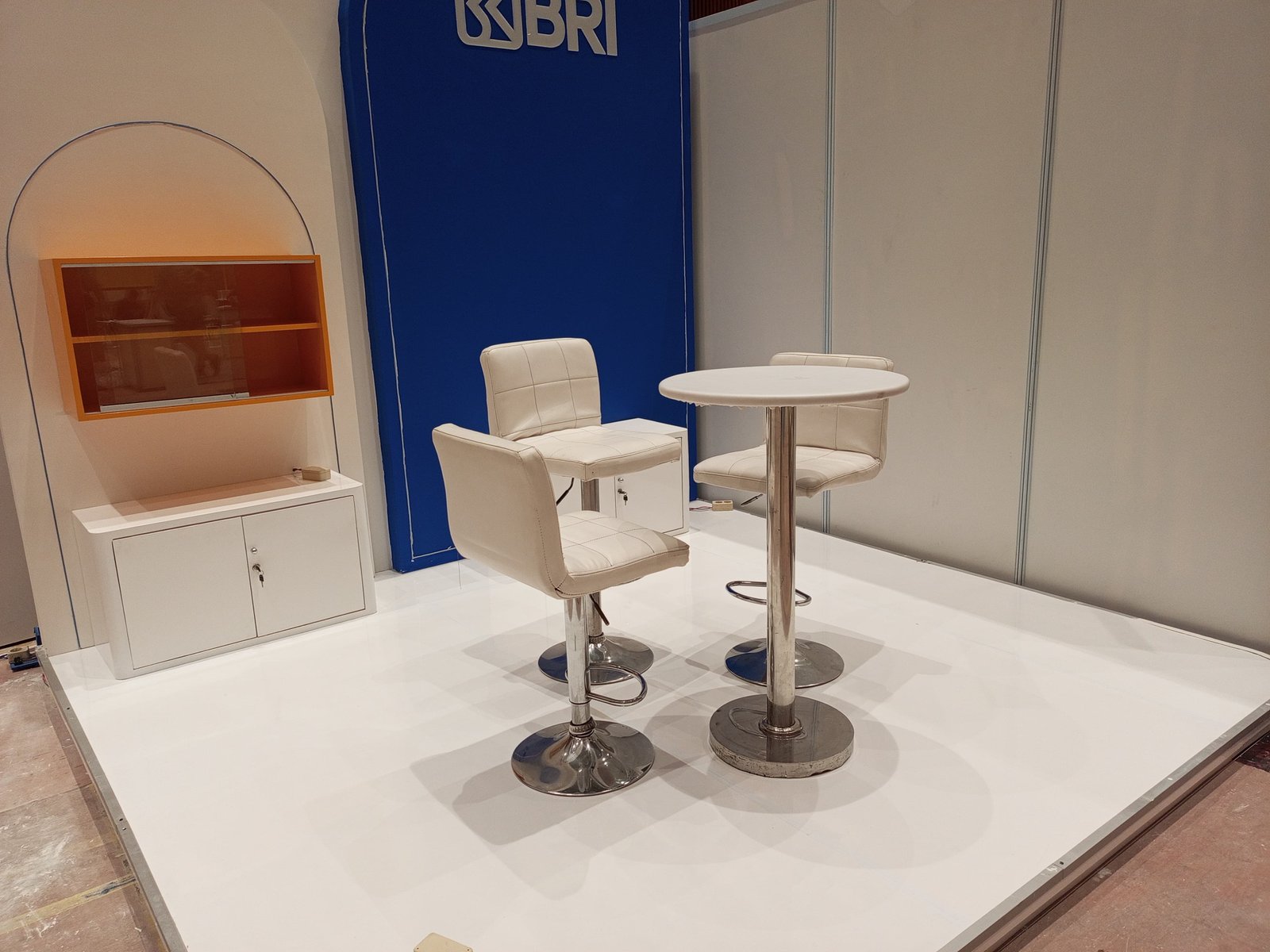 Sewa Barstool & Kursi The Kasablanka Hall — Tebet Bersama Rental Jabodetabek by Gaharu Production