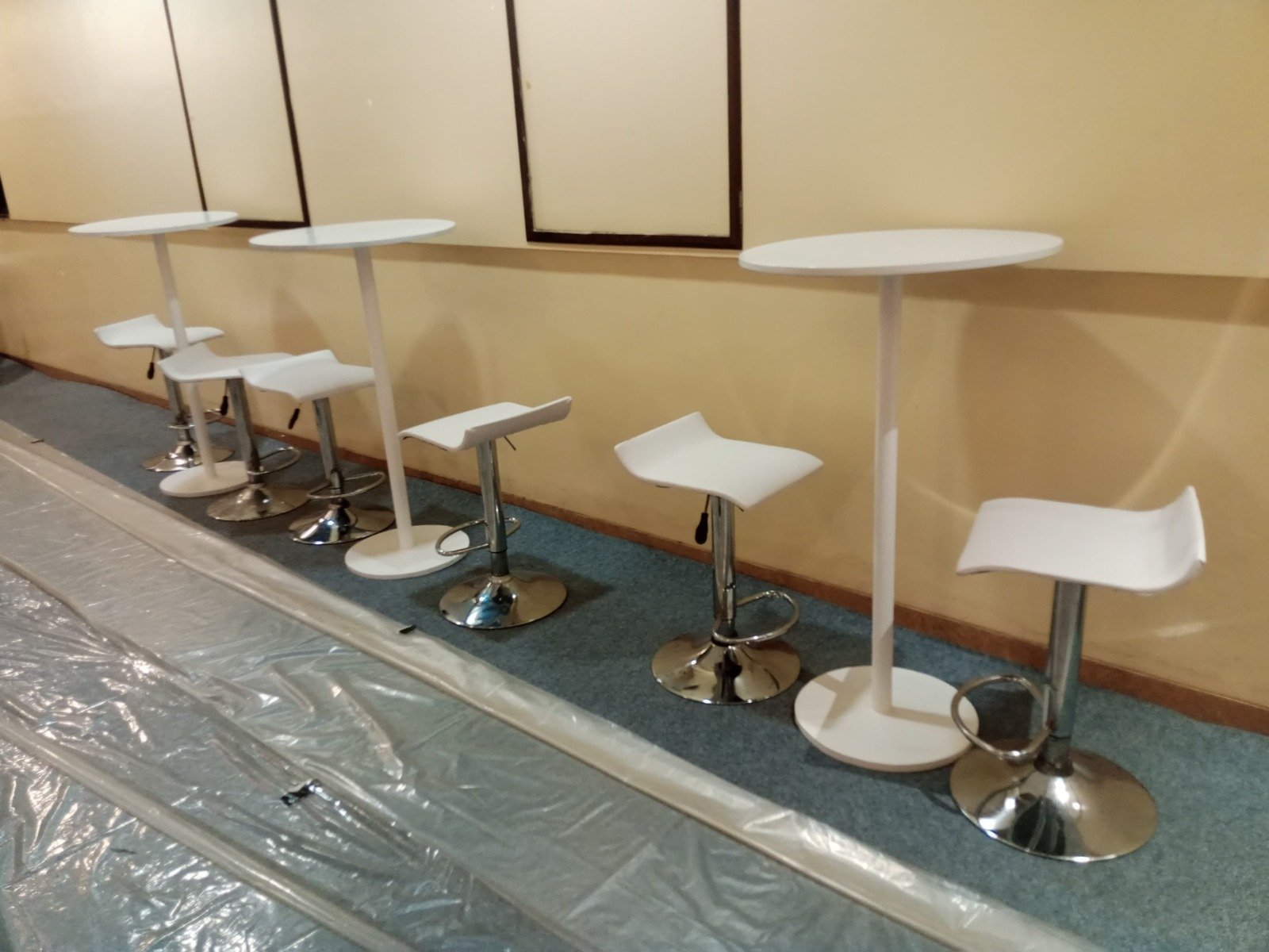 Sewa Barstool & Kursi Taman Safari — Cisarua Bersama Rental Jabodetabek by Gaharu Production