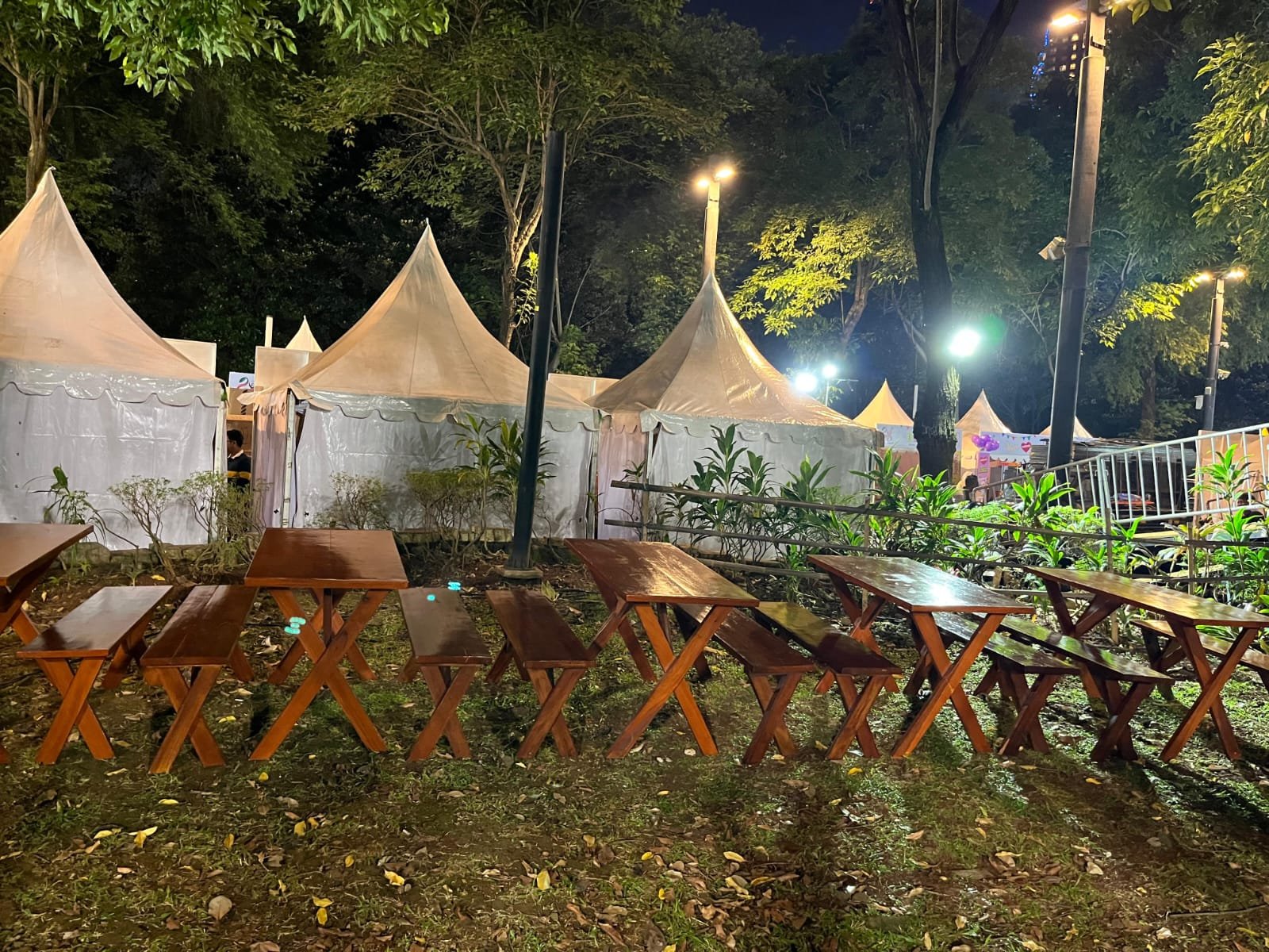 Sewa Kursi & Meja Taman Set Lapangan Golf & Country Club | Rental Jabodetabek by Gaharu Production