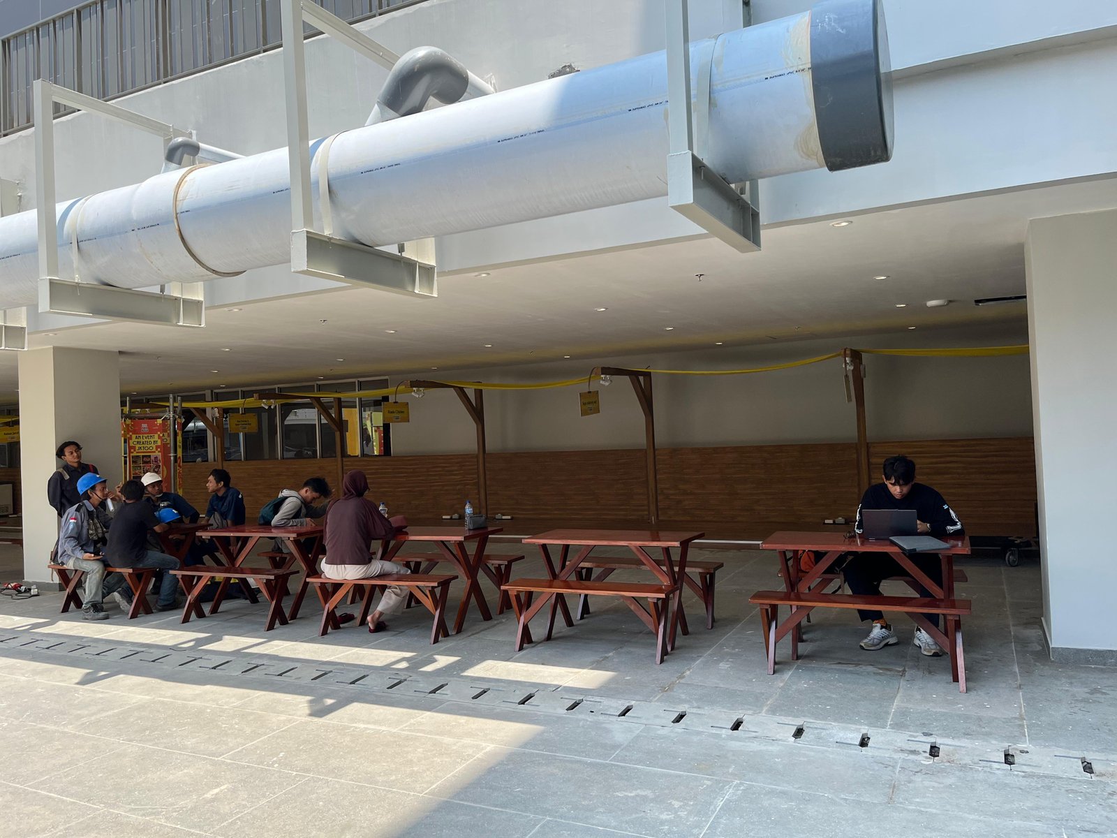 Sewa Kursi & Meja Taman Set Bekasi Timur – Kota Bekasi | Rental Jabodetabek by Gaharu Production