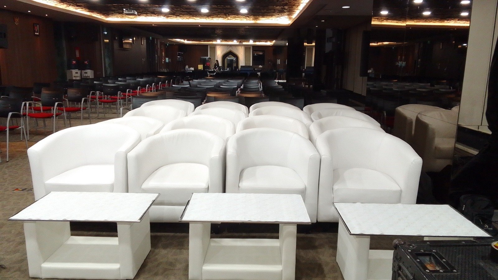 Sewa Sofa Area Istora Senayan Jakarta Pusat Rental Jabodetabek